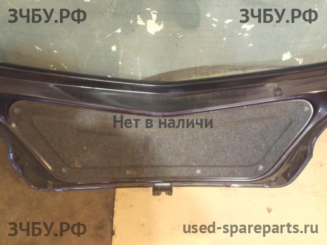Mazda 2 [DE] Обшивка двери багажника