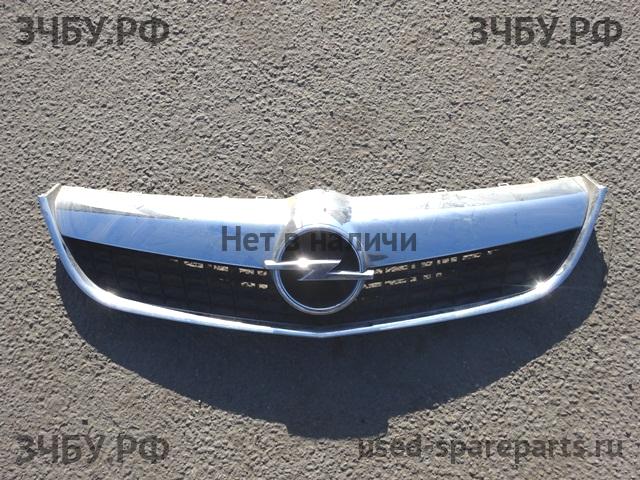 Opel Vectra C Решетка радиатора