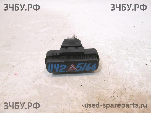 Subaru Impreza 3 (G12) Кнопка аварийной сигнализации
